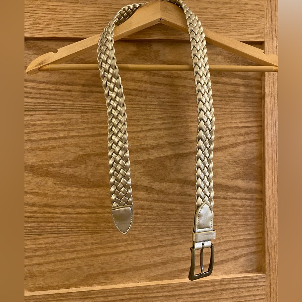 Glamorous gold braided belt - size small